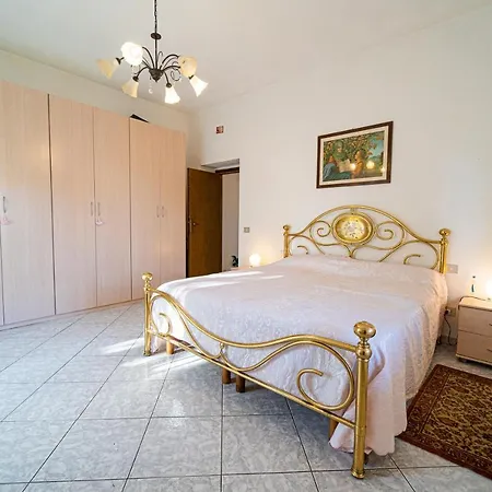 Bilocale Lo Scoglio - Goelba Apartment